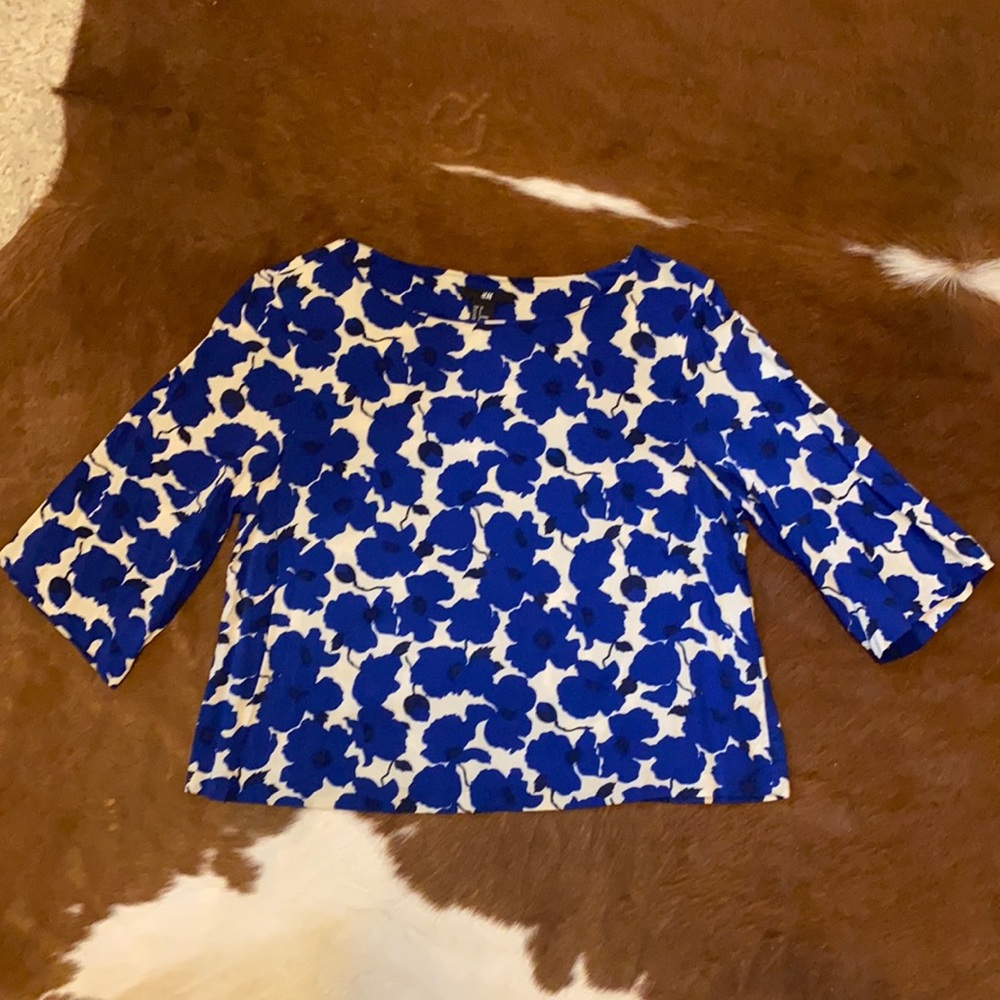 H&M cotton blue floral print top